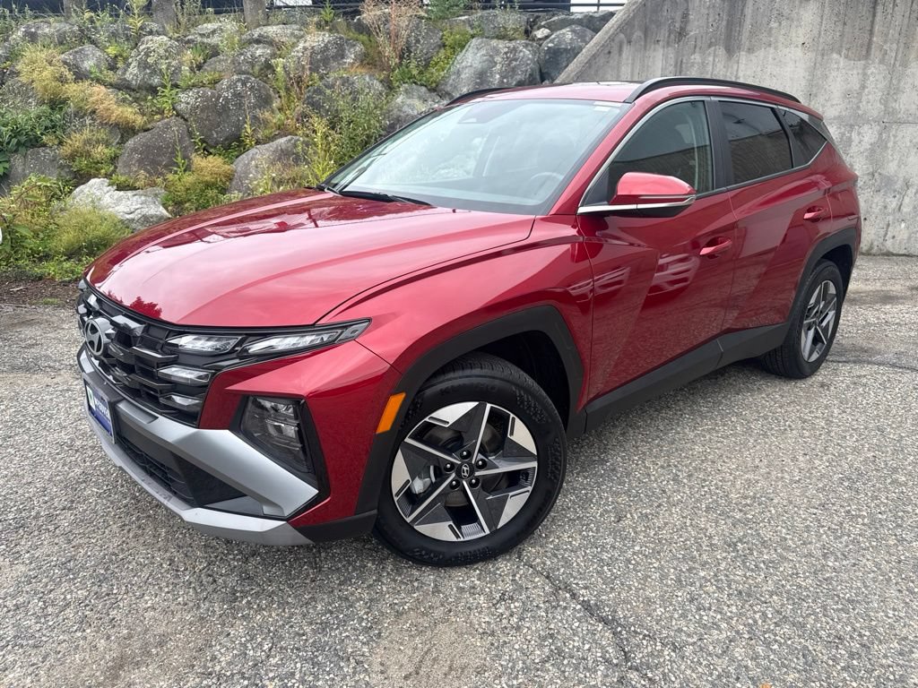 Certified 2025 Hyundai Tucson SEL AWD/4WD image 2