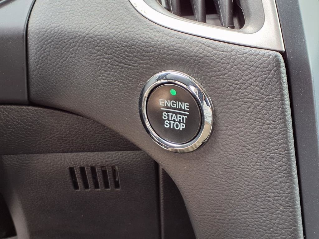 Used 2022 Ford Edge SEL image 15