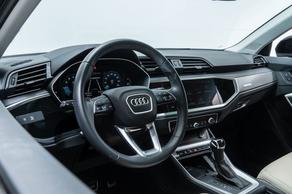 Used 2023 Audi Q3 2.0T Premium Plus w/ Premium Plus Package image 13