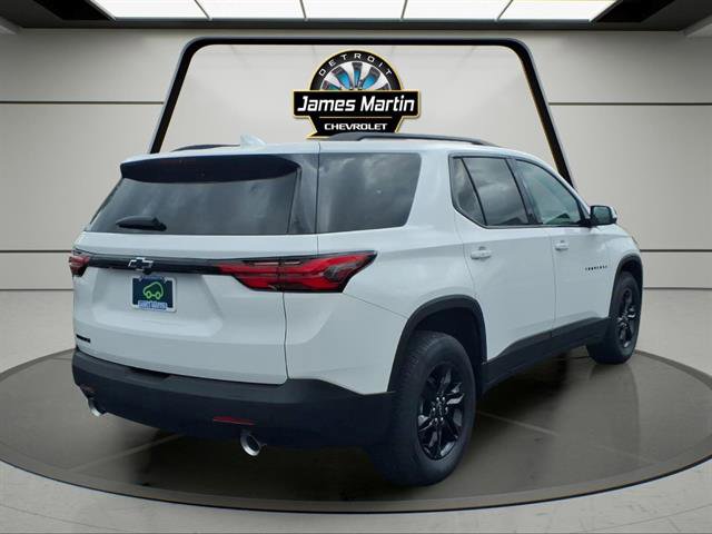 Certified 2023 Chevrolet Traverse LS w/ Midnight/Sport Edition FWD image 4