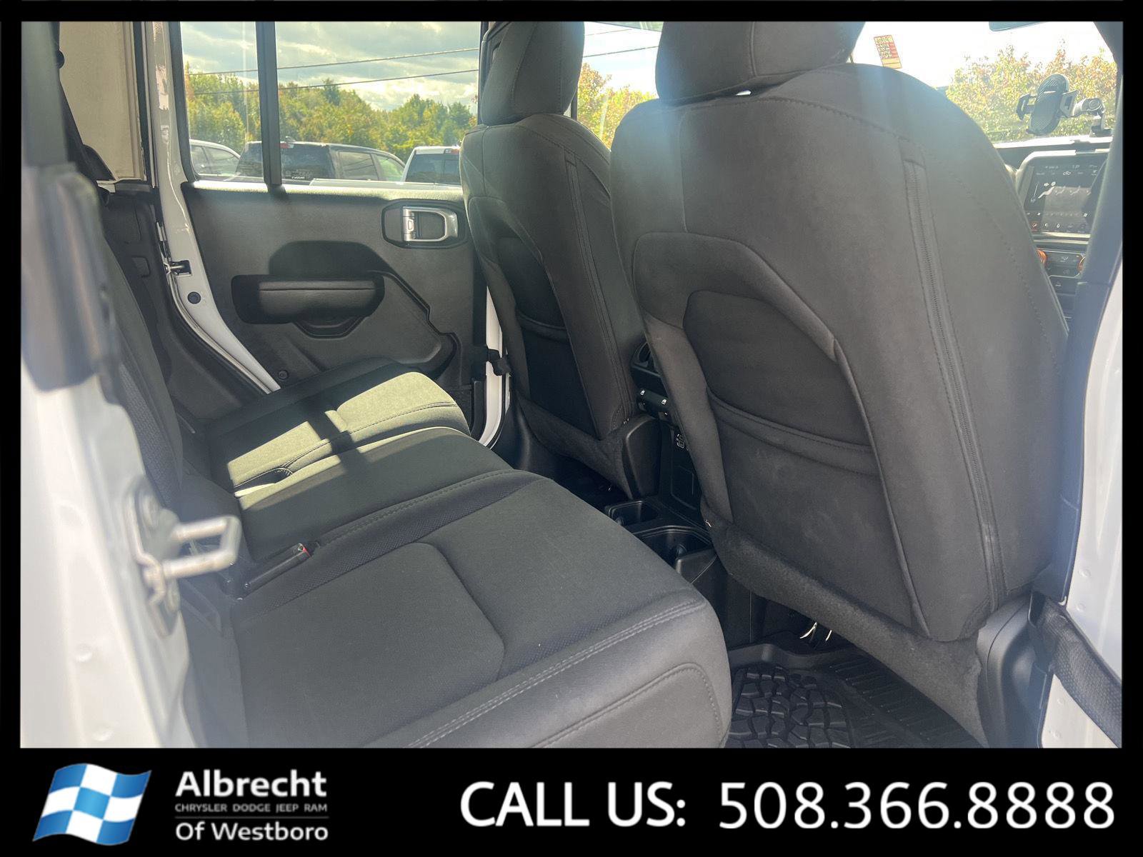 Used 2022 Jeep Gladiator Sport image 16