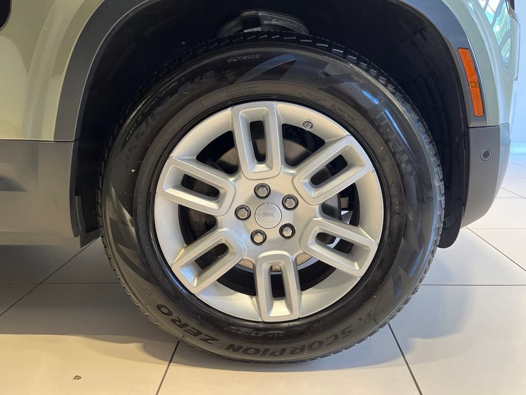Certified 2020 Land Rover Defender 110 S AWD/4WD image 18