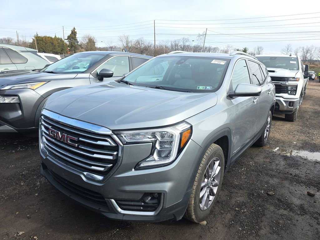 Used 2023 GMC Terrain SLT w/ Infotainment Package II image 6