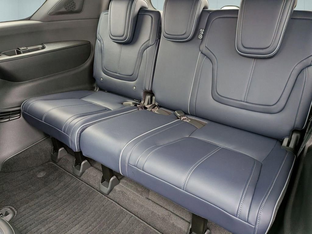 New 2026 INFINITI QX80 4WD w/ Sport Exterior Package image 30