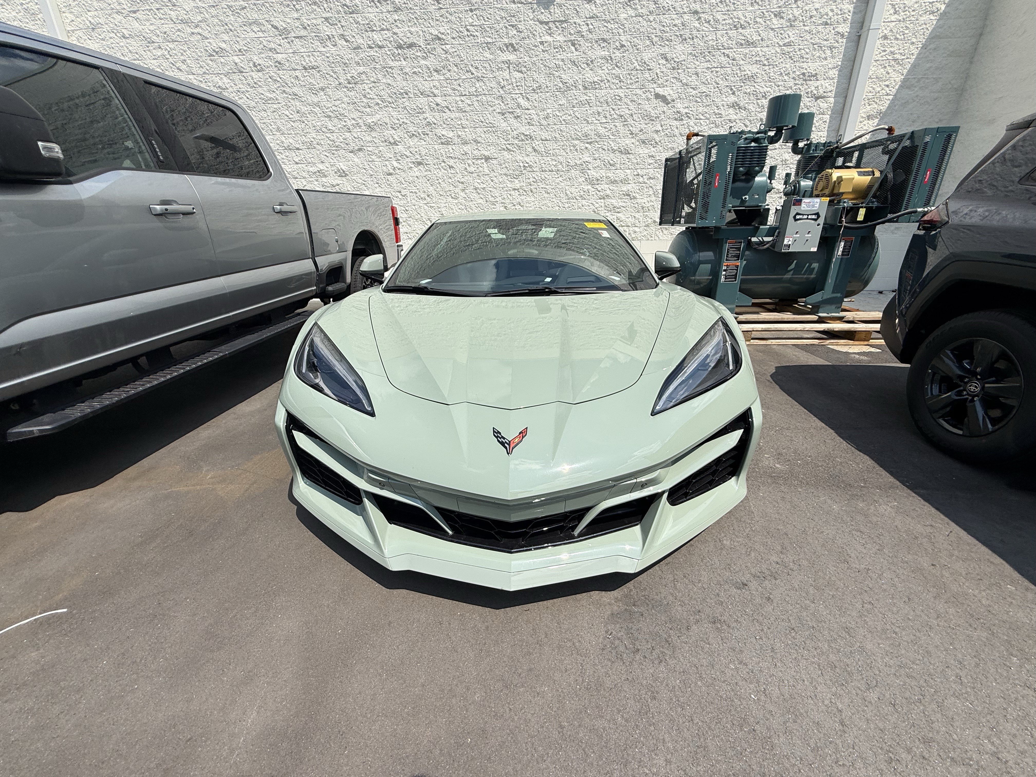 Used 2024 Chevrolet Corvette E-Ray w/ ZER Performance Package AWD/4WD image 3