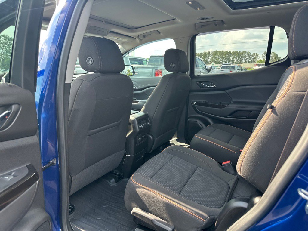 Used 2023 GMC Acadia AT4 image 23