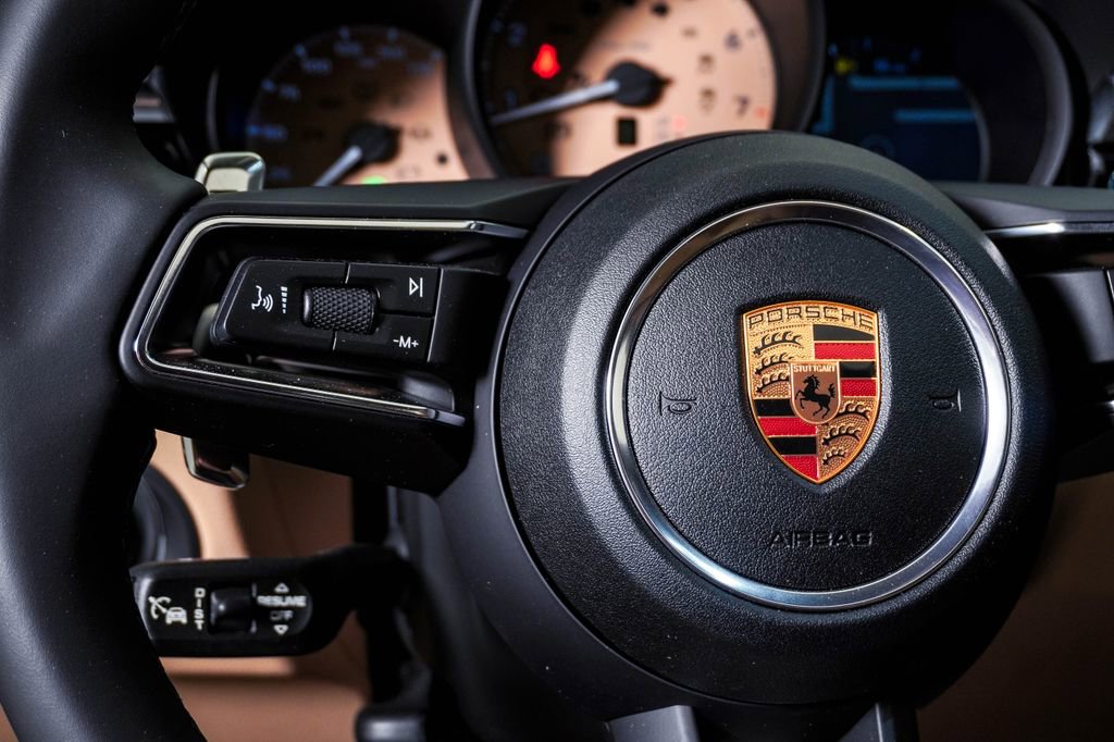 New 2026 Porsche Macan AWD/4WD image 20