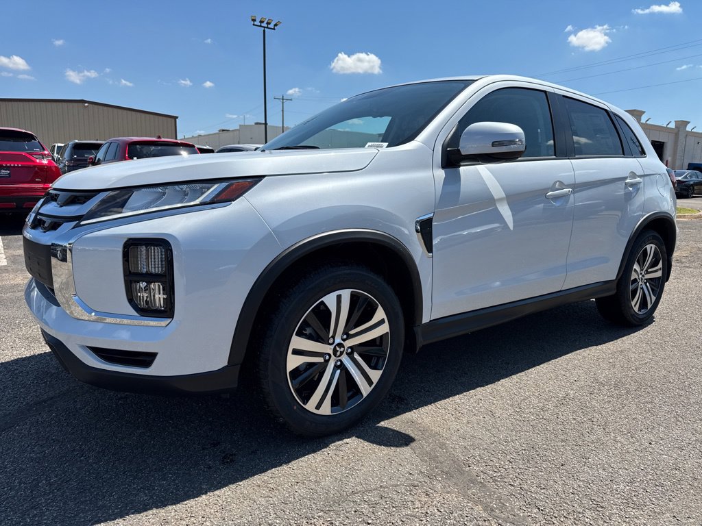 New 2027 Mitsubishi Outlander Sport SE FWD image 3