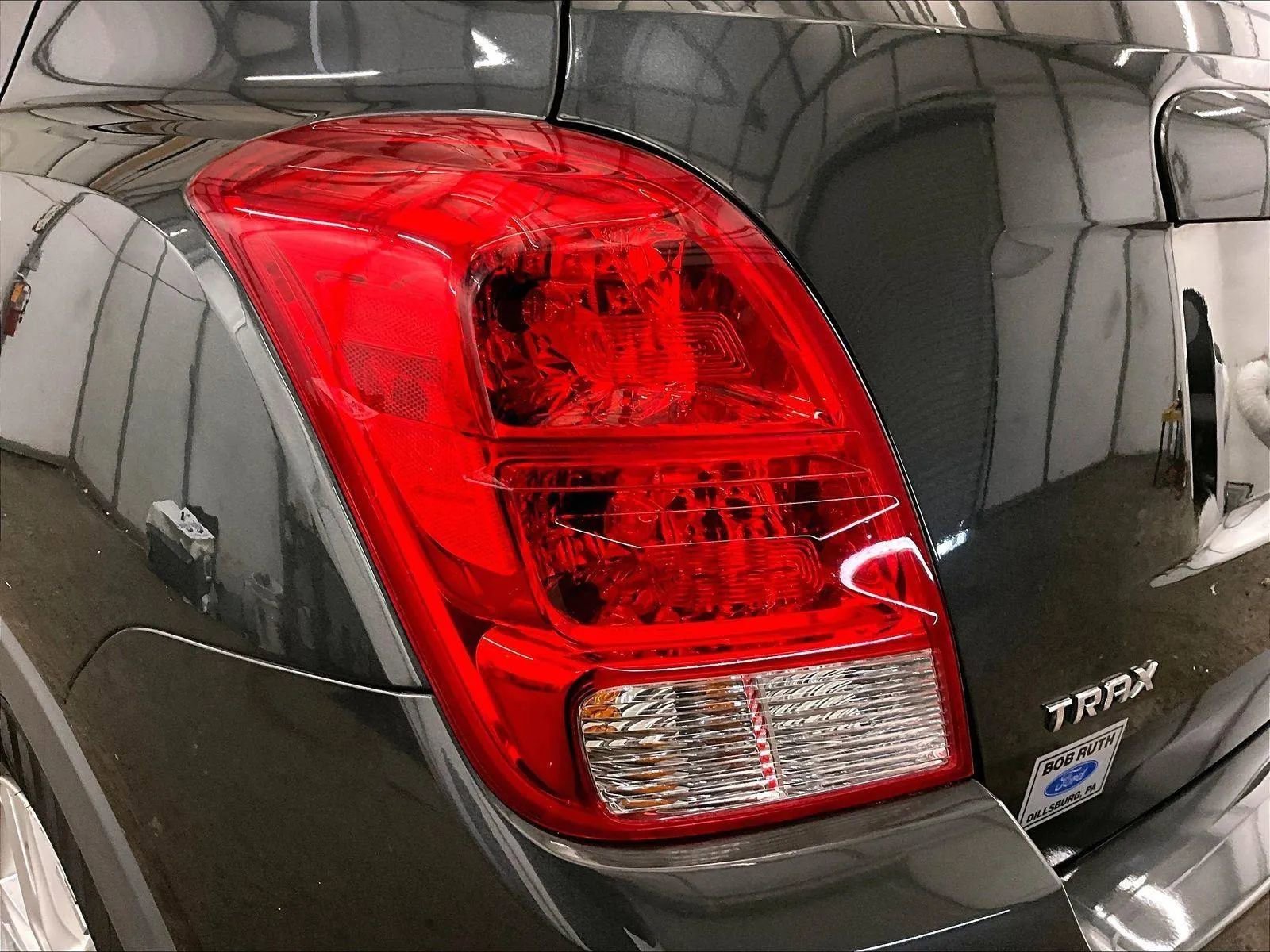 Used 2019 Chevrolet Trax LS image 28