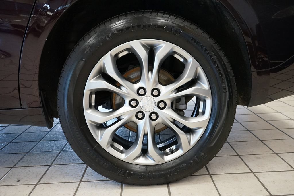 Used 2021 Buick Enclave Avenir w/ Avenir Technology Package AWD/4WD image 60
