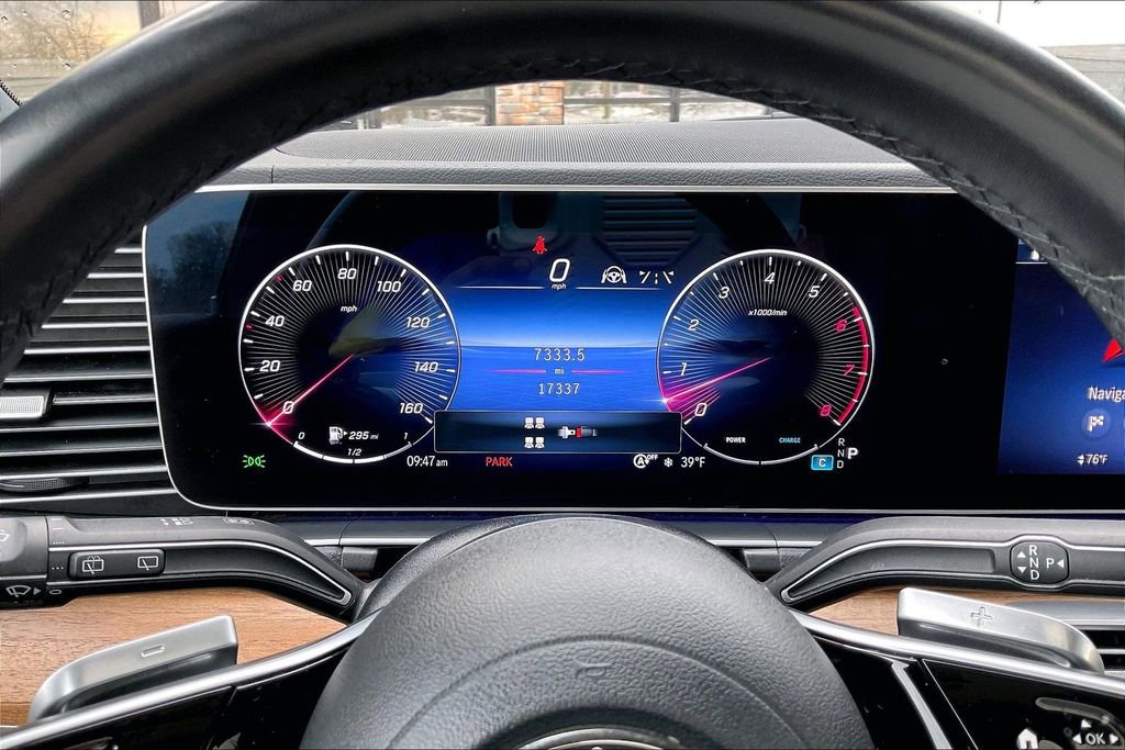 Used 2024 Mercedes-Benz GLS 450 4MATIC image 13