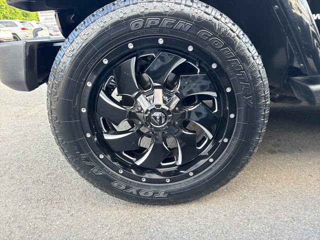 Used 2012 Jeep Wrangler Unlimited Sahara AWD/4WD image 27