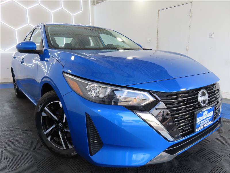 Used 2025 Nissan Sentra SV FWD image 2