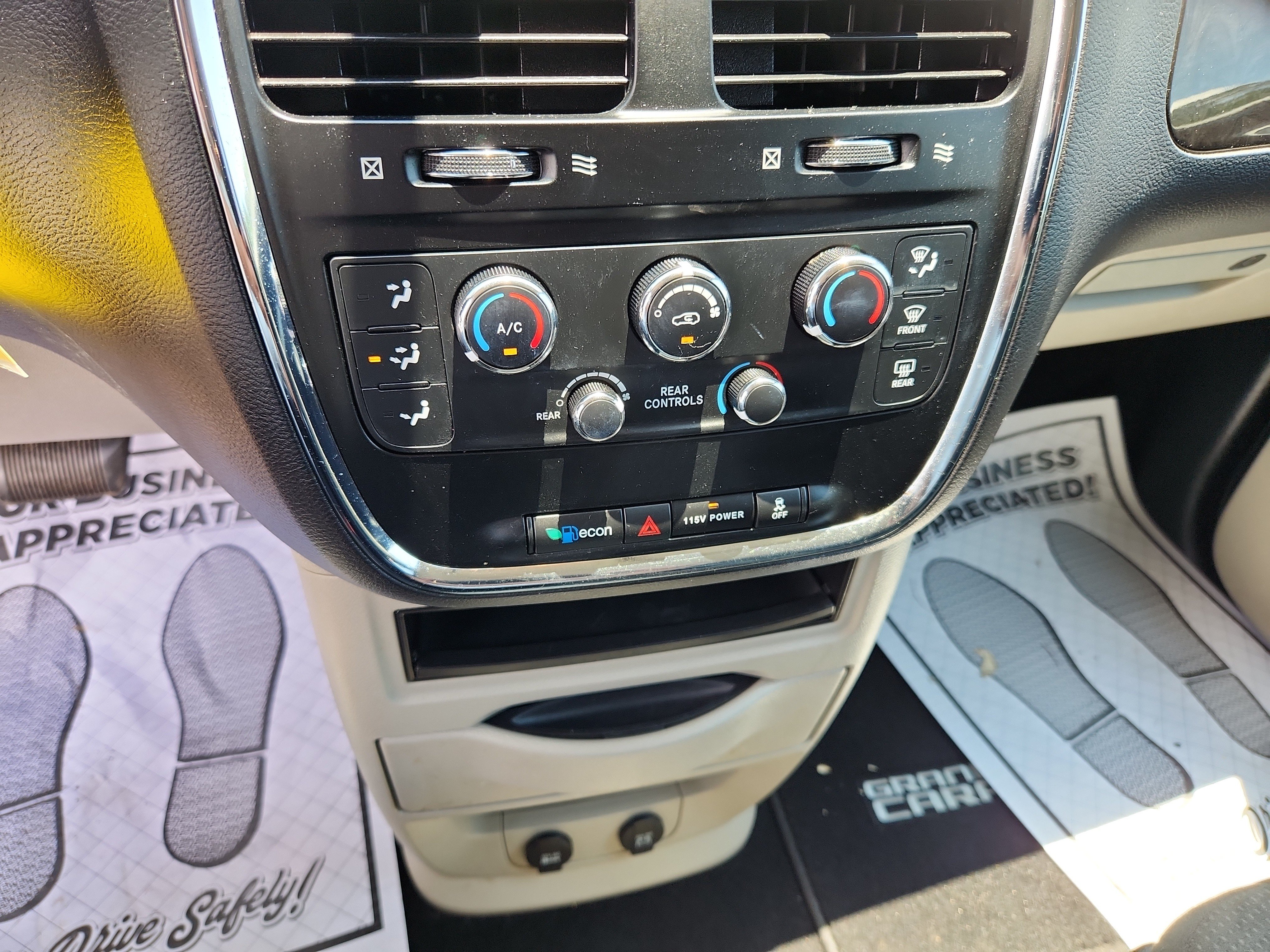 Used 2016 Dodge Grand Caravan SE w/ Quick Order Package 29E SE FWD image 21