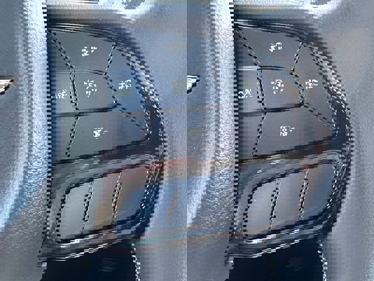 Used 2023 Chrysler 300 S image 37