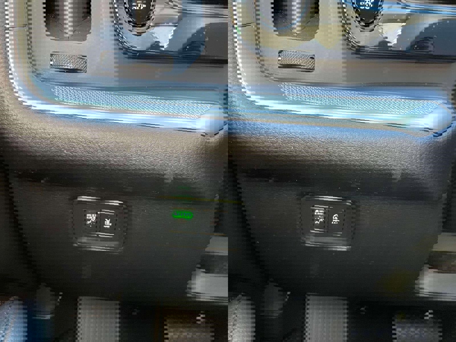 Used 2024 Porsche Cayenne image 21