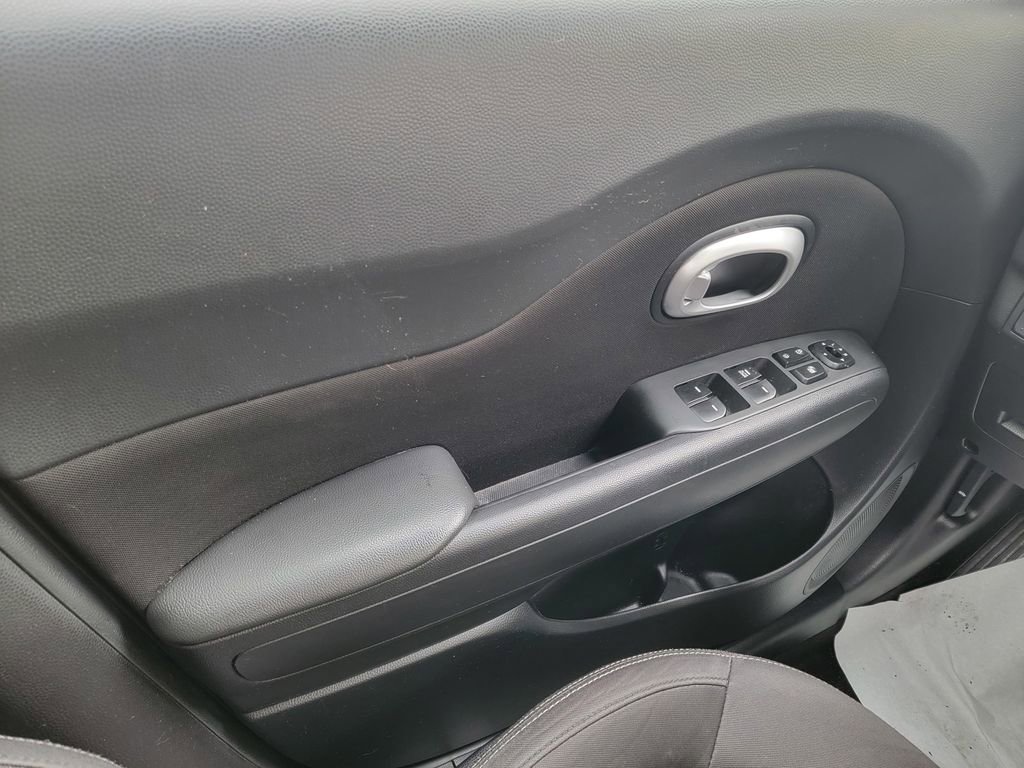 Used 2016 Kia Soul image 33