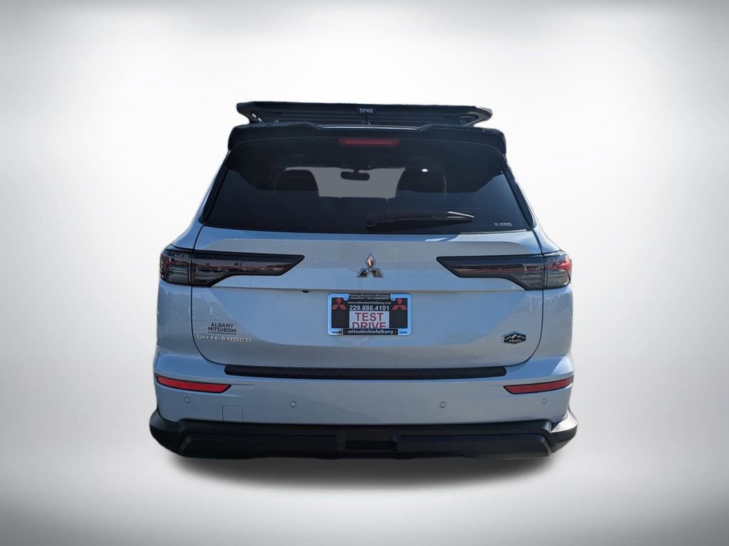 New 2026 Mitsubishi Outlander Trail Edition image 4
