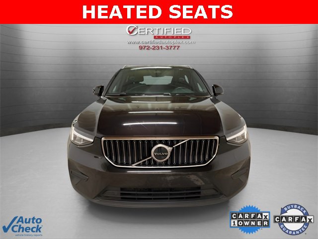 Used 2025 Volvo XC40 B5 Core image 2
