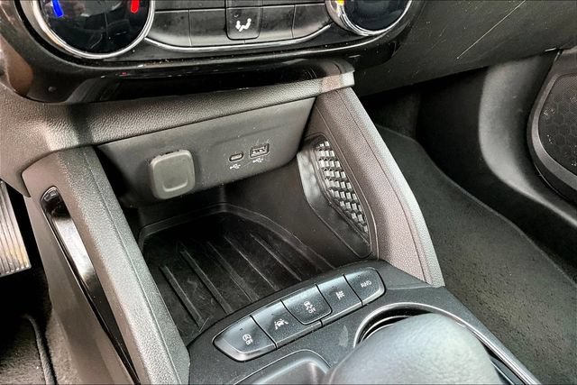 Used 2025 Chevrolet TrailBlazer LT AWD/4WD image 14