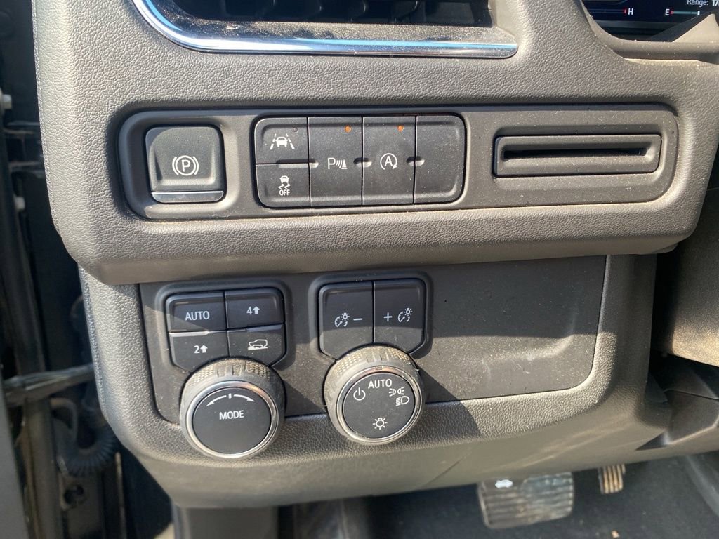 Used 2024 Chevrolet Tahoe LT image 16