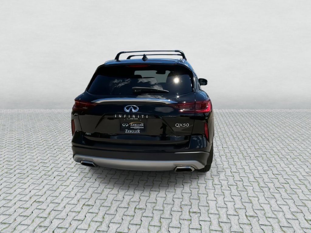 Certified 2025 INFINITI QX50 Luxe w/ Accent Package AWD/4WD image 7