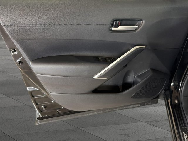 Used 2024 Toyota Corolla Cross XLE FWD image 8