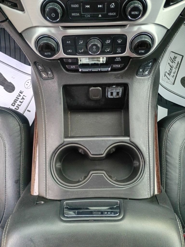 Used 2020 GMC Yukon XL SLT image 33