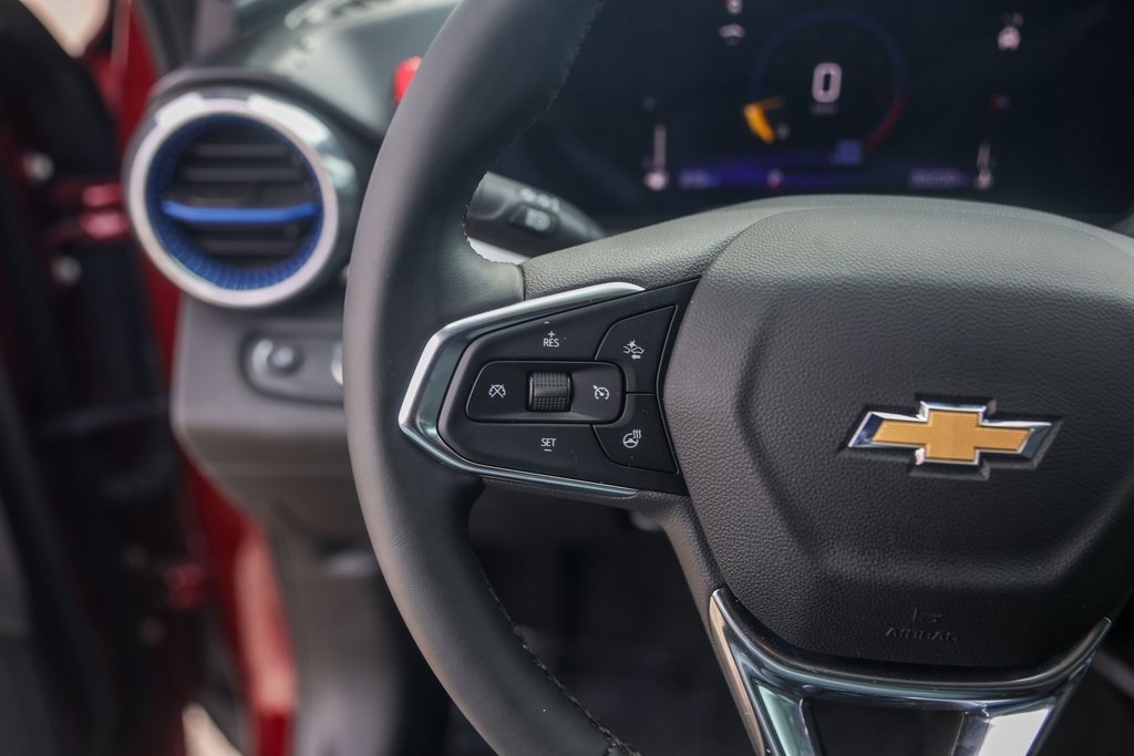 Used 2024 Chevrolet Trax LT w/ Driver Confidence Package image 17