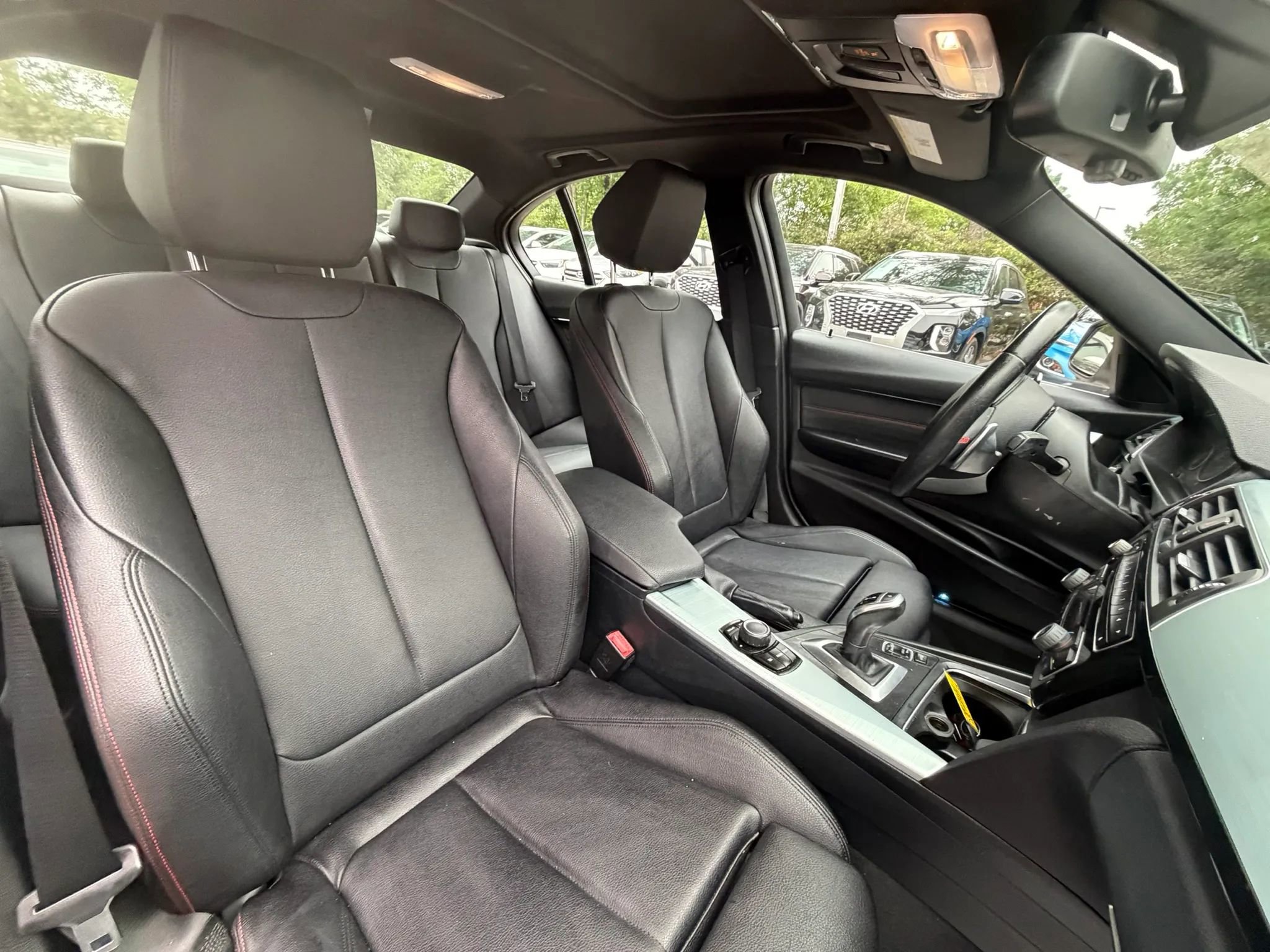 Used 2017 BMW 330i Sedan RWD image 9