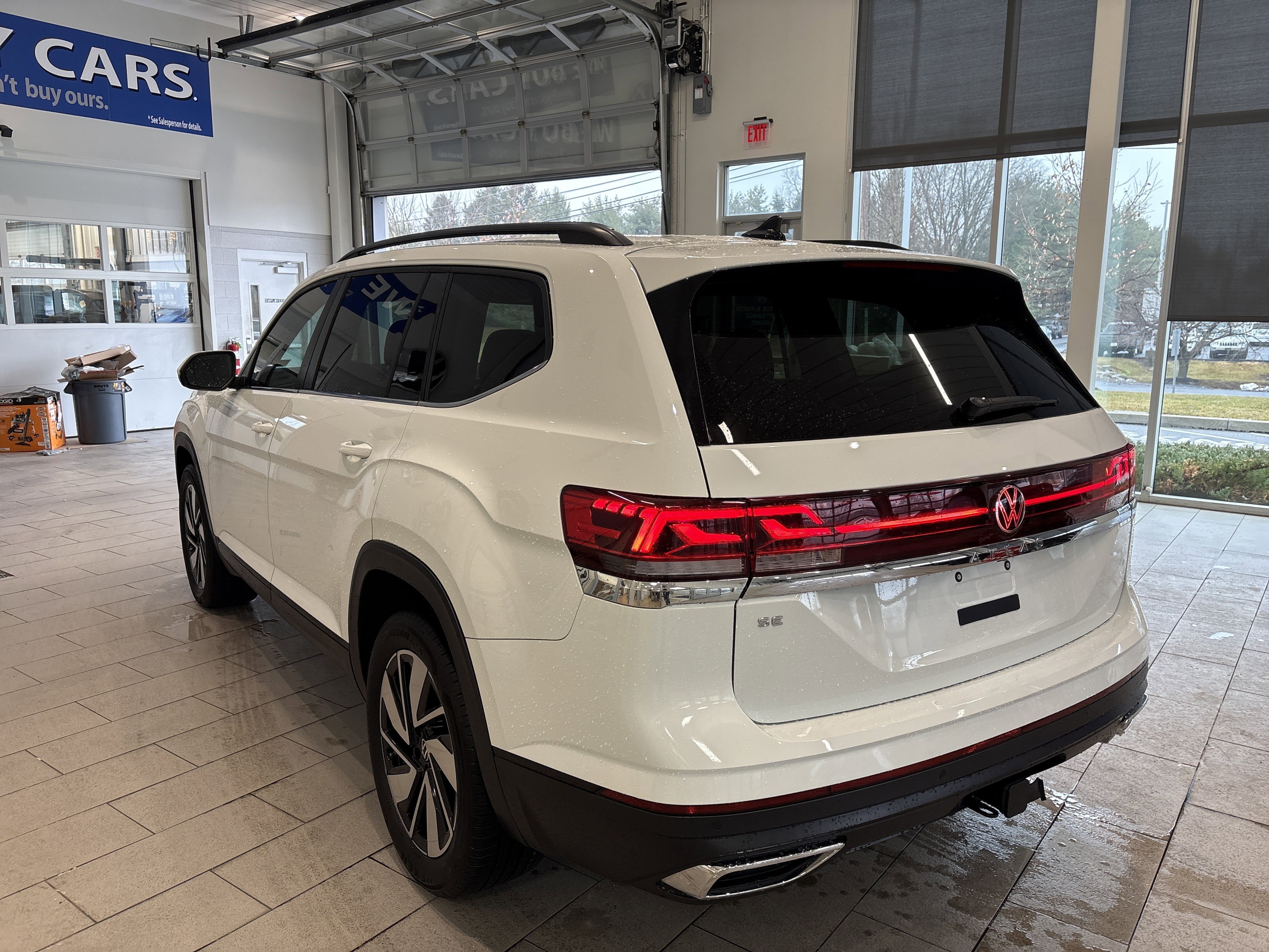 Certified 2024 Volkswagen Atlas SE image 6