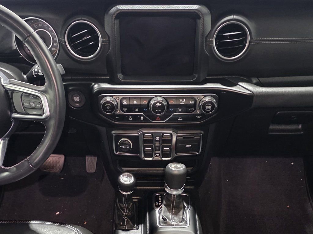 Used 2021 Jeep Wrangler Unlimited Sahara w/ Uconnect 4C Nav & Sound Group image 14