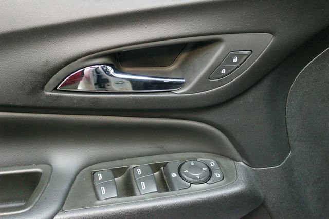 Used 2024 Chevrolet Equinox LT w/ LPO, Floor Liner Package FWD image 19