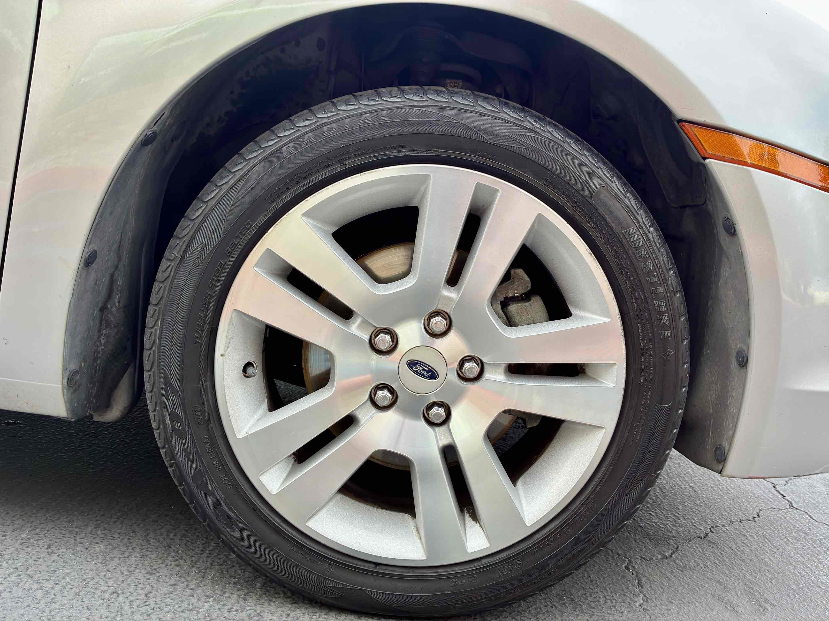 Used 2009 Ford Fusion SEL FWD image 13