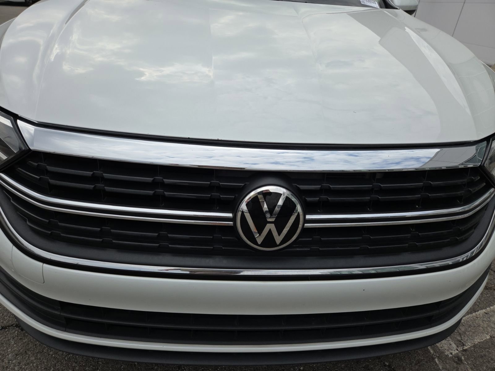 Certified 2022 Volkswagen Jetta SE FWD image 5