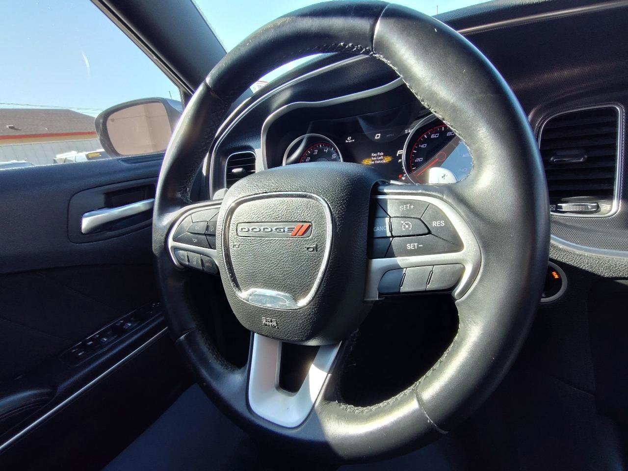 Used 2015 Dodge Charger SXT RWD image 20