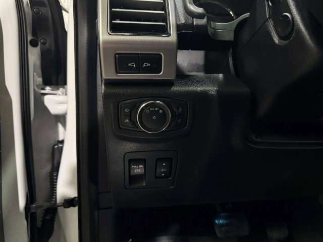 Used 2020 Ford F150 Platinum w/ Equipment Group 701A Luxury image 28