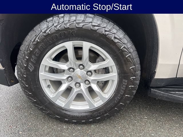 Used 2022 Chevrolet Suburban LT AWD/4WD image 16