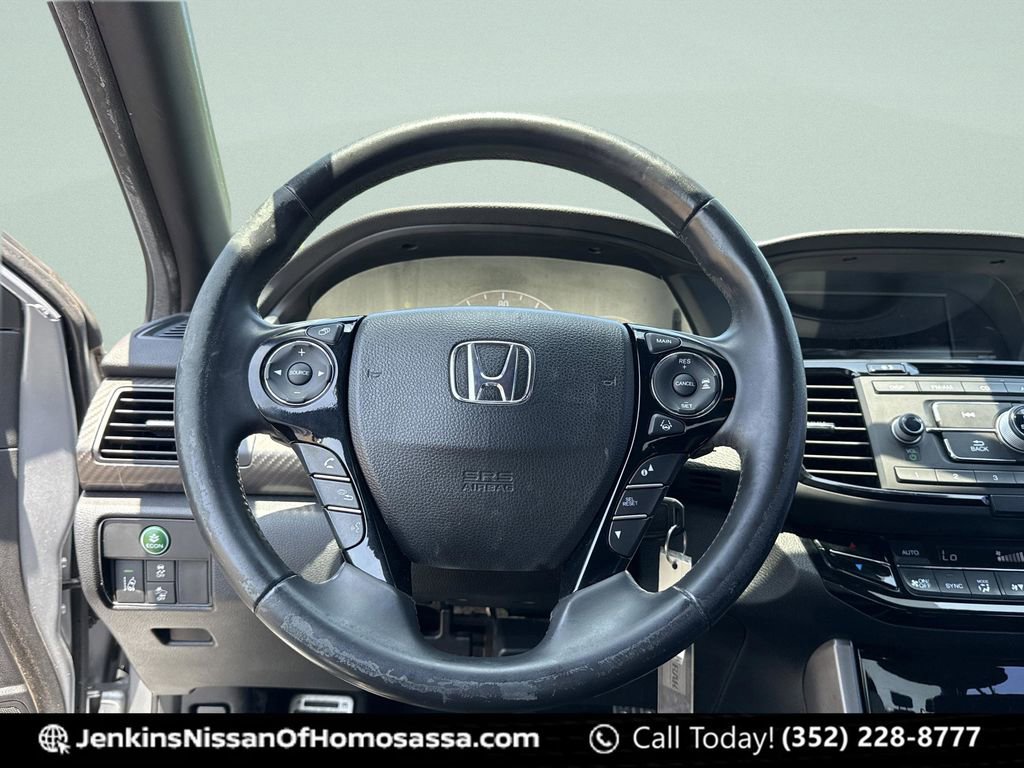 Used 2016 Honda Accord Sport image 38