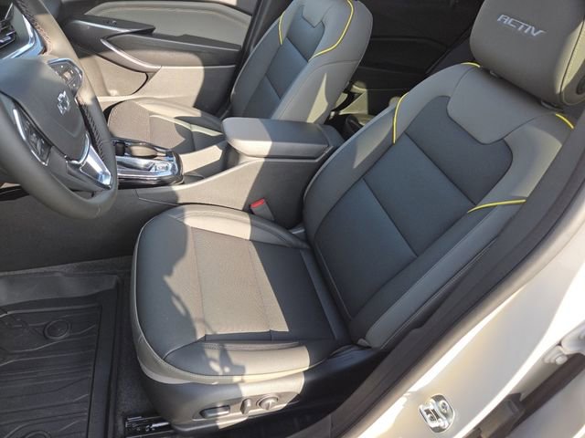 New 2026 Chevrolet Trax ACTIV w/ Sunroof Package image 30