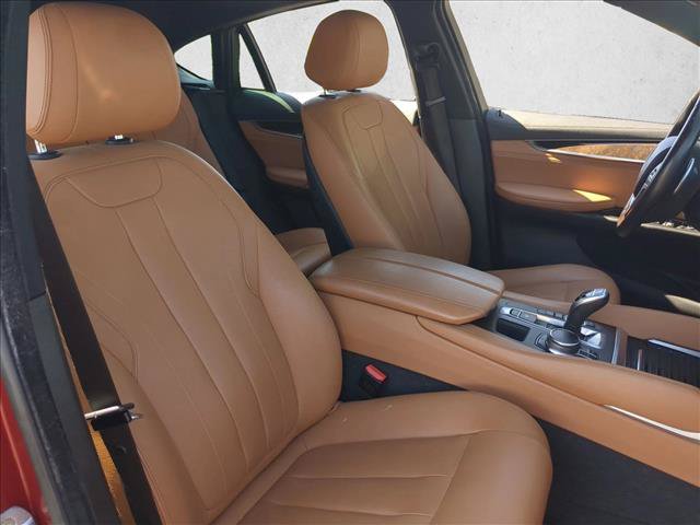 Used 2018 BMW X6 sDrive35i RWD image 22