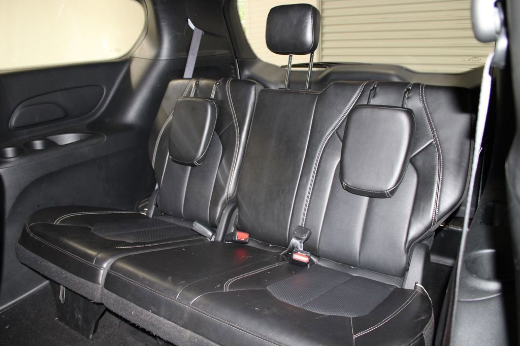Used 2025 Chrysler Pacifica Select image 19