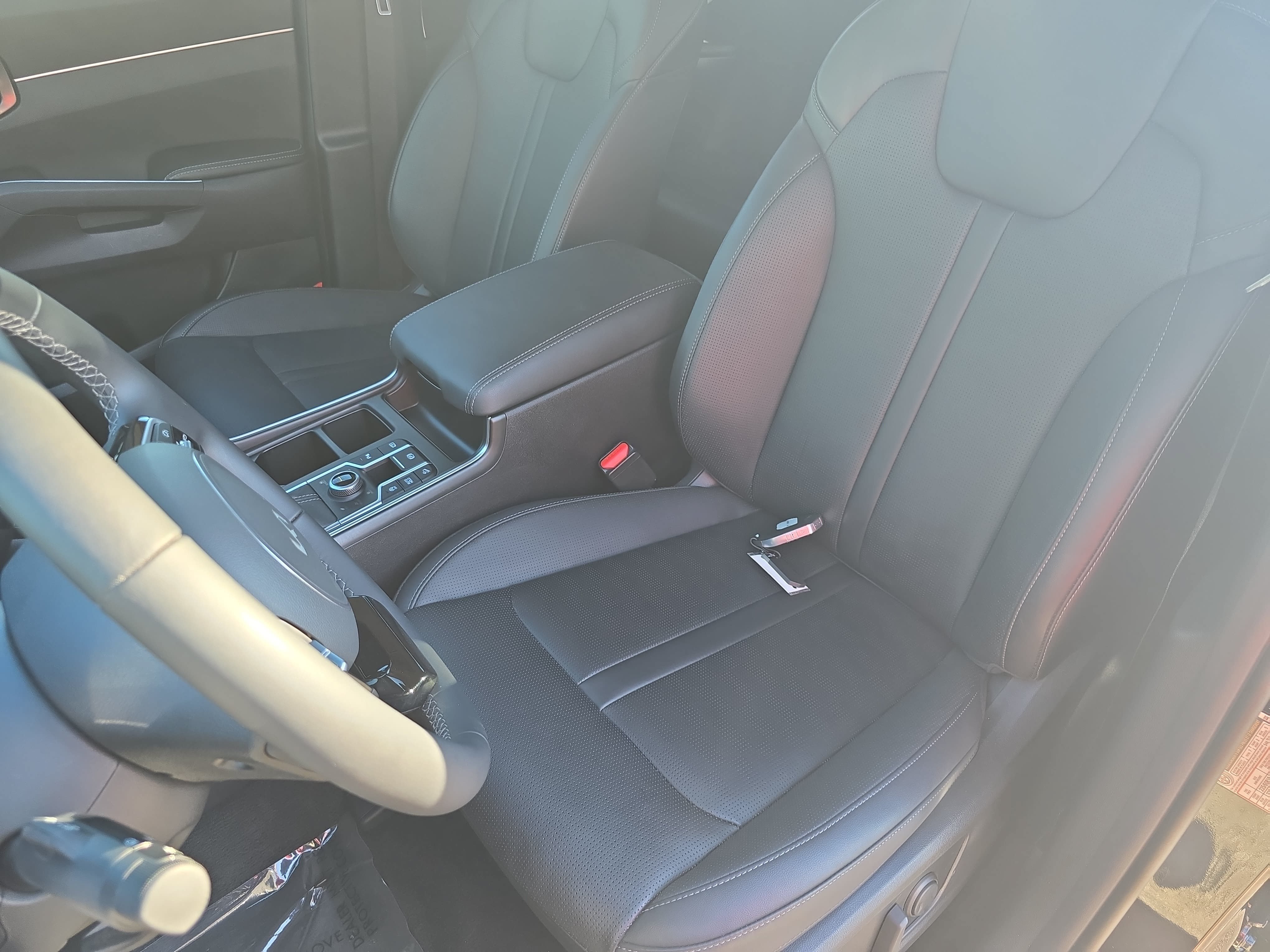 Used 2025 Kia Sorento S AWD/4WD image 14