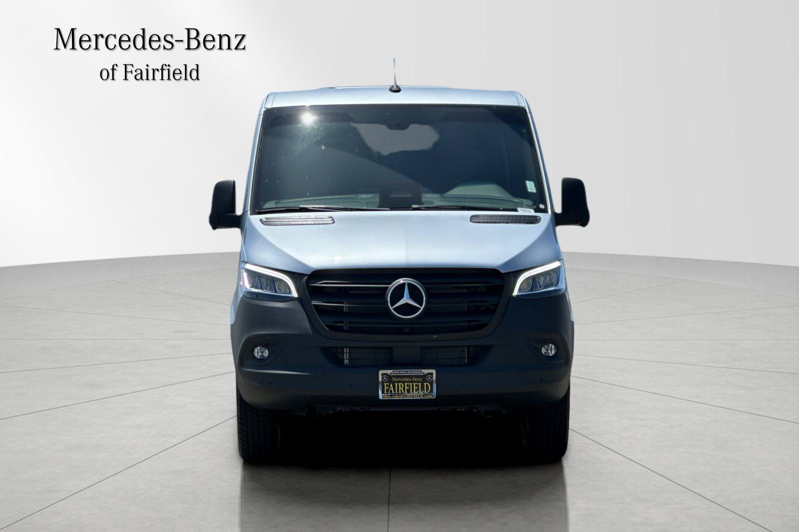 Used 2025 Mercedes-Benz Sprinter 2500 image 9