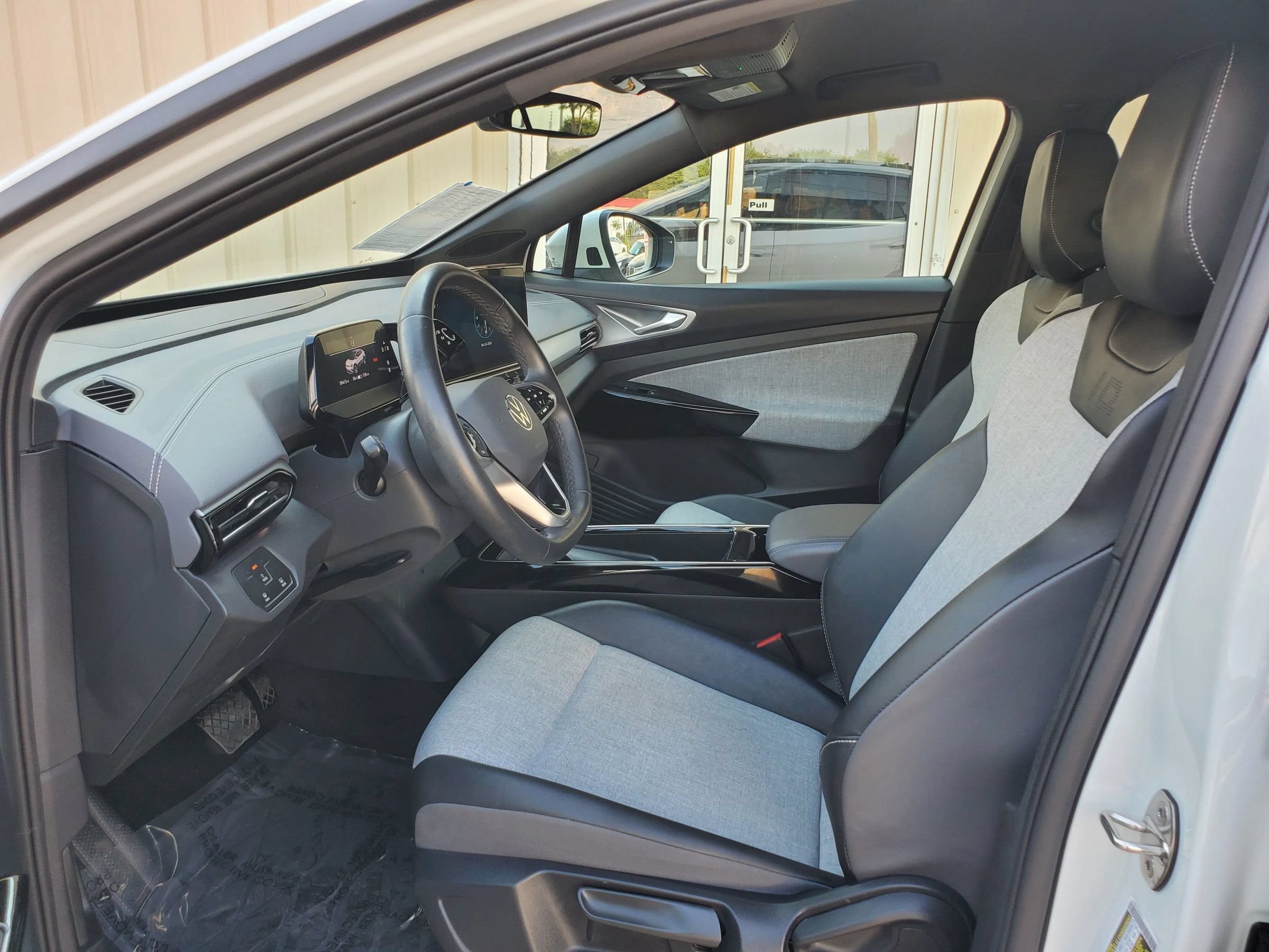 Used 2023 Volkswagen ID.4 Pro RWD image 32