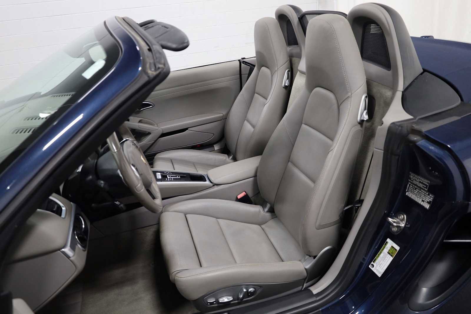 Used 2013 Porsche Boxster S image 5