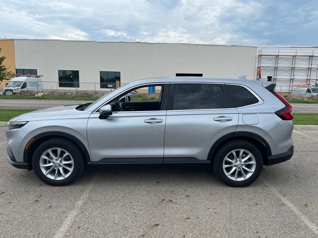 Used 2024 Honda CR-V EX-L image 3