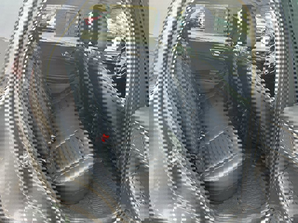 Used 2024 Ford Edge SEL w/ Convenience Package image 18