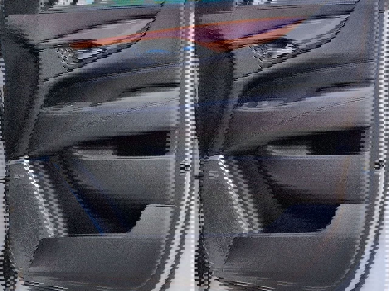 Used 2019 Cadillac Escalade 2WD image 19