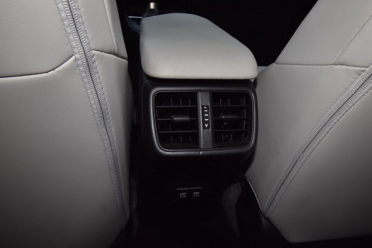 Used 2020 Lexus UX 200 w/ Premium Package FWD image 18